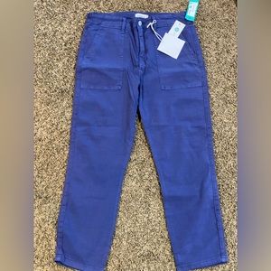 Pistola size 28 purple capris